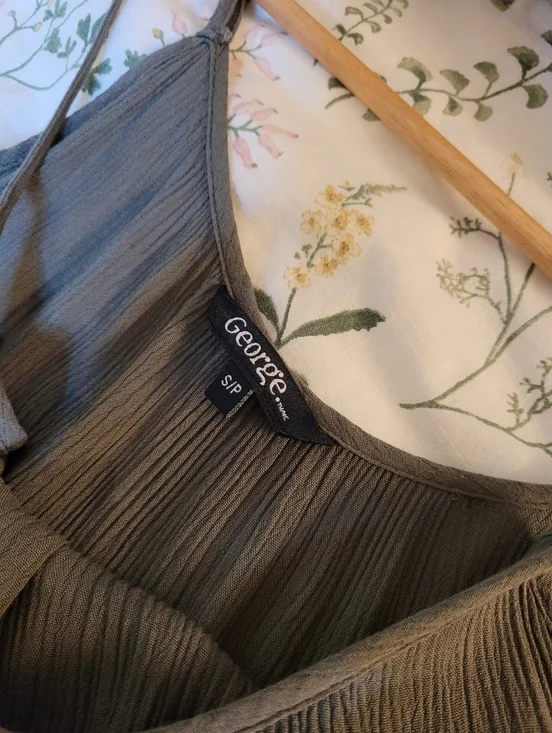 George Olive Green Tiered Maxi Dress - Picture 4 of 8